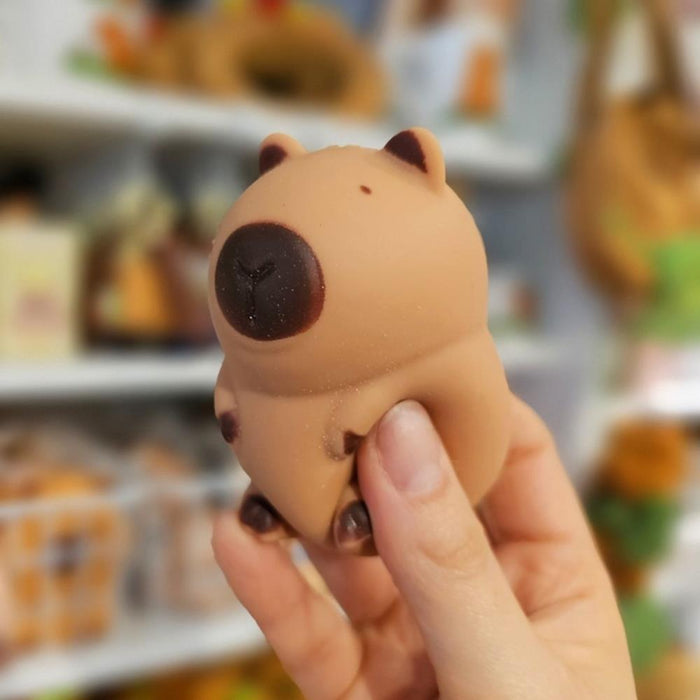 Capivara Stretchy Squeeze