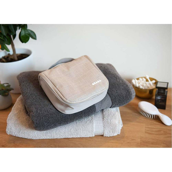 Neceser de Baño Béaba con 9 Accesorios Gris