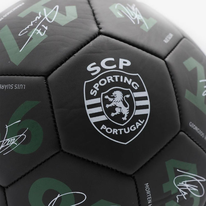 Bola de Futebol Preta com Assinaturas Sporting