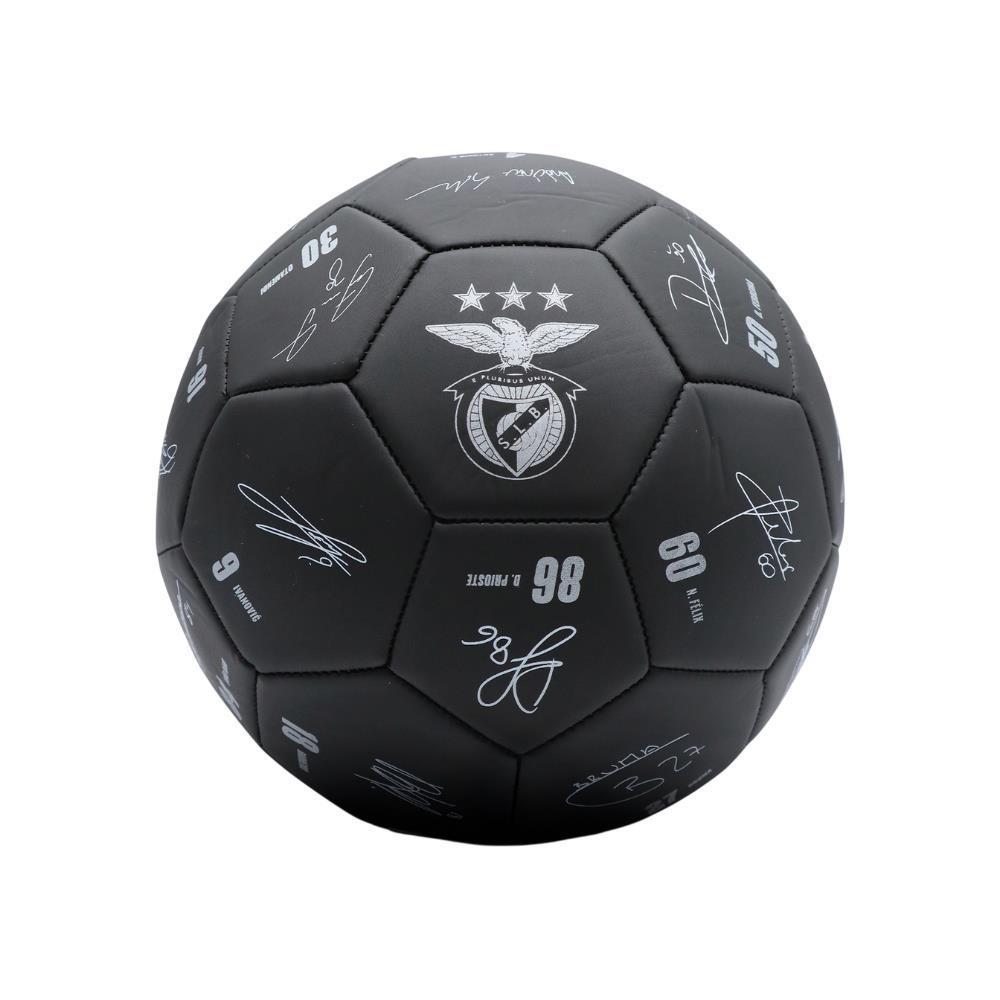Bola de Futebol Preta com Assinaturas Benfica