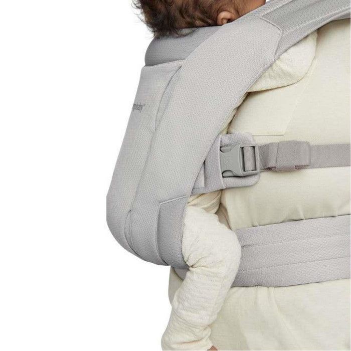 Marsúpio/Porta-Bebés Ergobaby Embrace Mesh Soft Grey