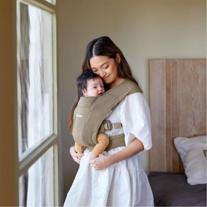 Mochila Porta Bebé Ergobaby Embrace Knit Soft Oliva