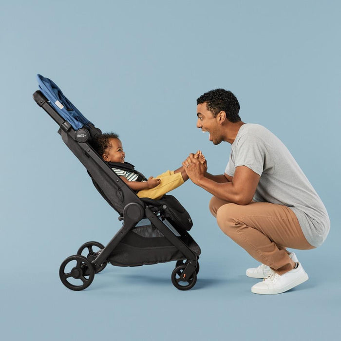 Pack Ergobaby Carrinho Metro+ Preto + Capota Azul