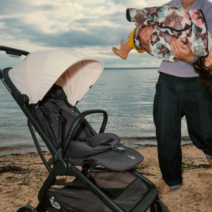 Barra de Apoio de Braços Ergobaby Metro 3 Black