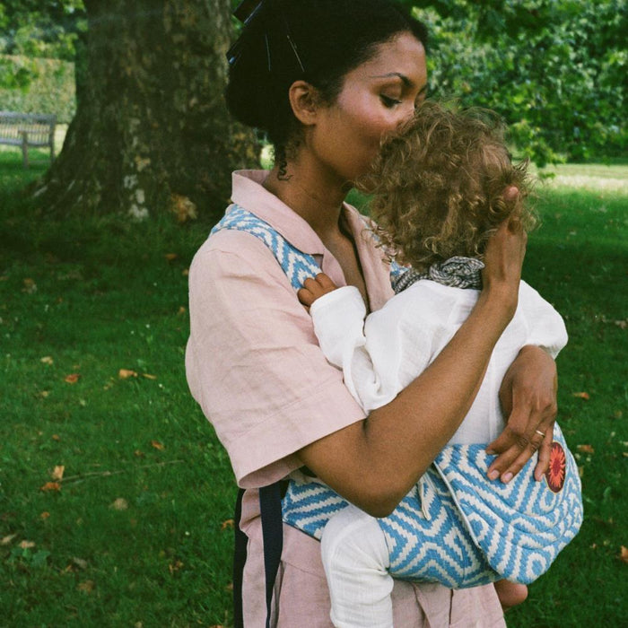 Marsúpio/Porta-Bebés Moova Balance Blue Mosaic