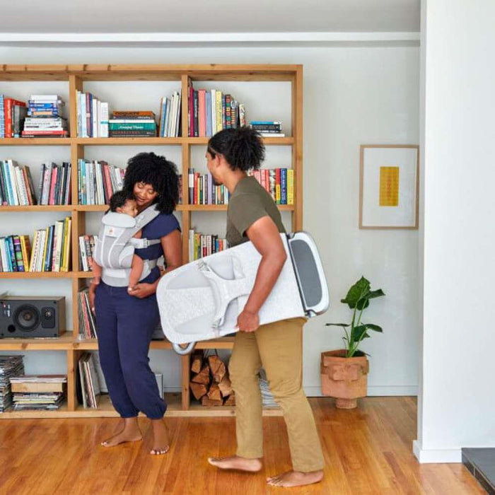 Ergobaby Evolve Light Grey Lounger