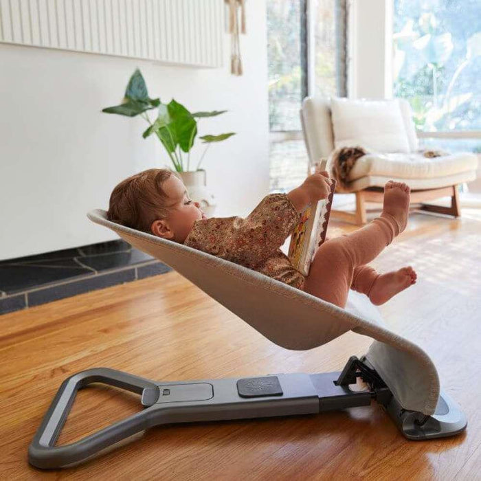 Ergobaby Evolve Light Grey Lounger