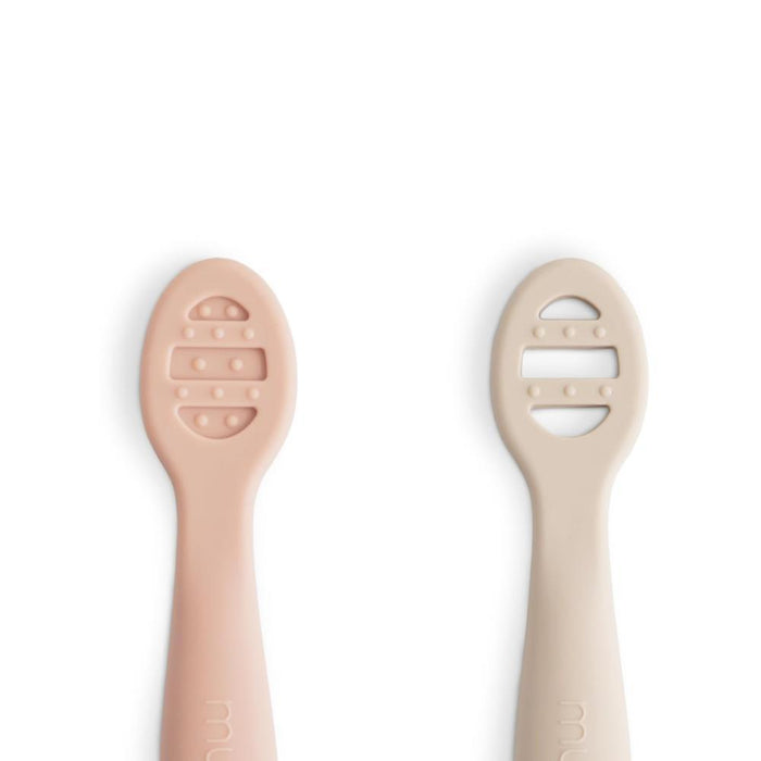 2 Colheres de Aprendizagem em Silicone Mushie Shift Sand/Blush