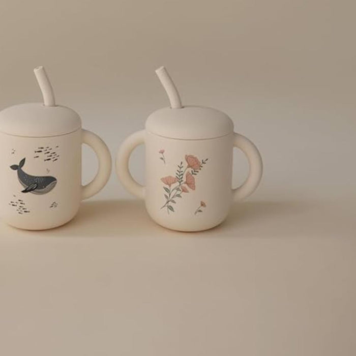 Copo com Palhinha e Asas em Silicone Mushie Pink Flowers