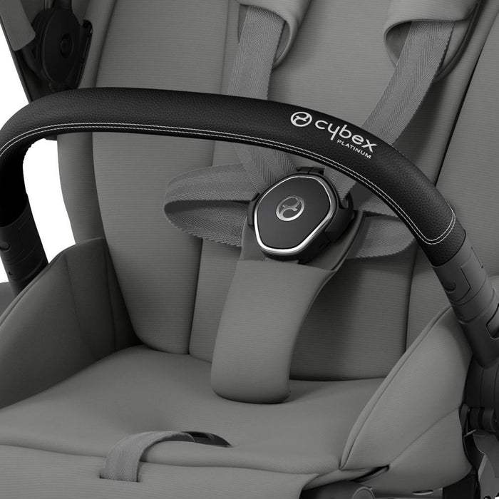 Carrinho Cybex Platinum Priam Chrome Black + Pack de Tecidos Mirage Grey