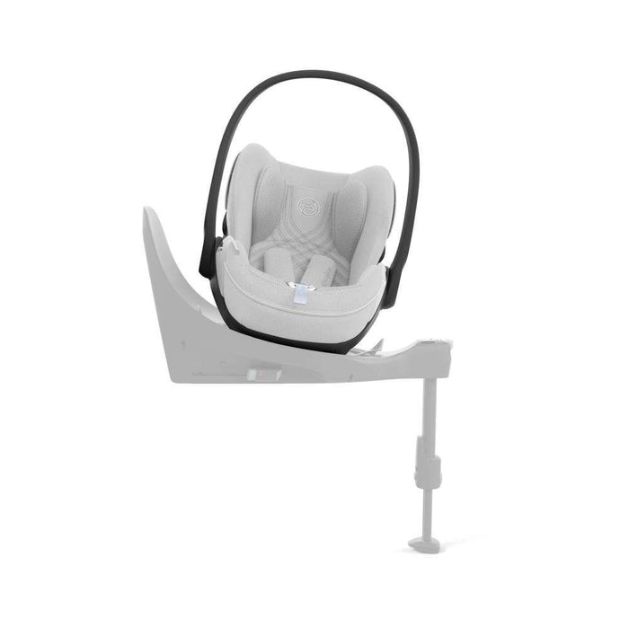 Pack Cybex Platinum Priam Chassis e Assento Chrome Black + Tecidos Off White + Cloud T Plus i-Size 45-87cm White + Base Isofix T