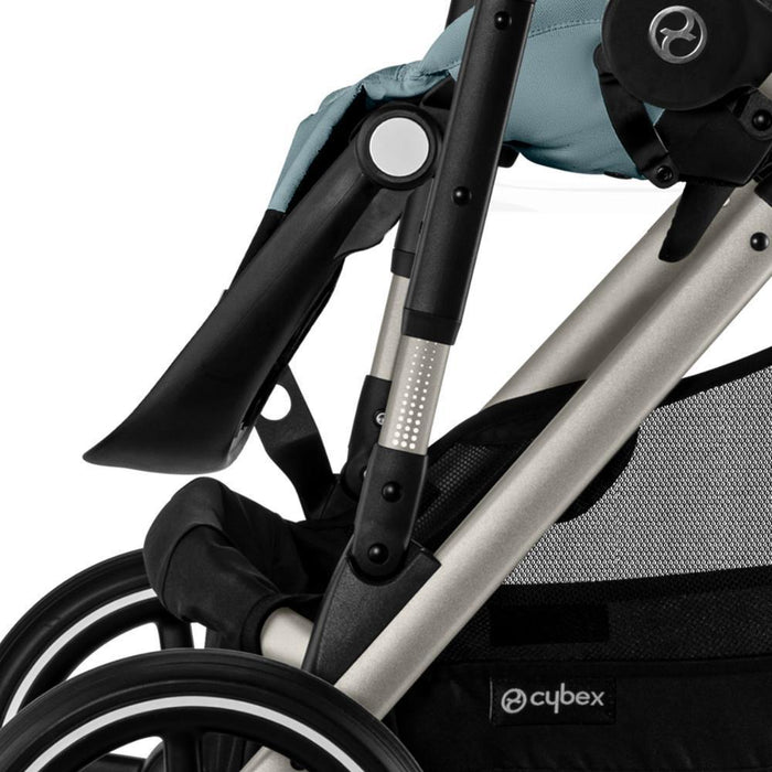 Pack Cybex Gazelle S TPE Stormy Blue + Alcofa Gazelle S Stormy Blue + Cloud G i-Size Plus Stormy Blue 40-87 cm + Adaptadores