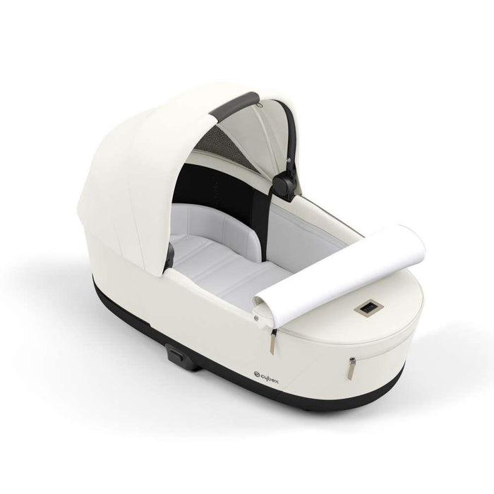 Pack Cybex Platinum Priam com Chassis e Assento Chrome Black + Pack de Tecidos + Alcofa Priam + Cloud T Plus Off White + Base Isofix T