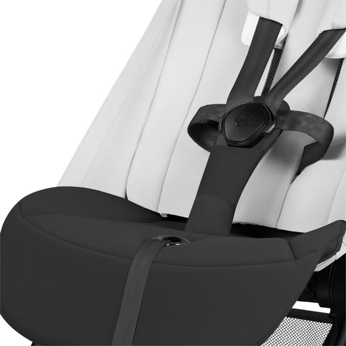 Carrinho Cybex Platinum Coya Style Matt Black Off White