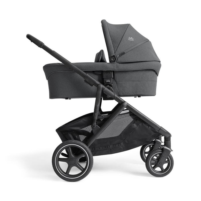 Carrinho Joie Versiti Signature Ebony