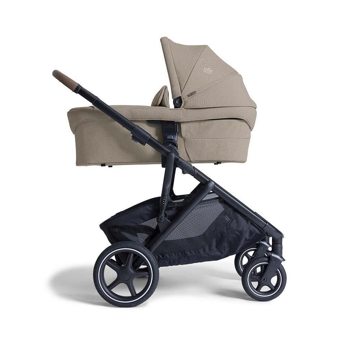 Carrinho Joie Versiti Signature Sandstone