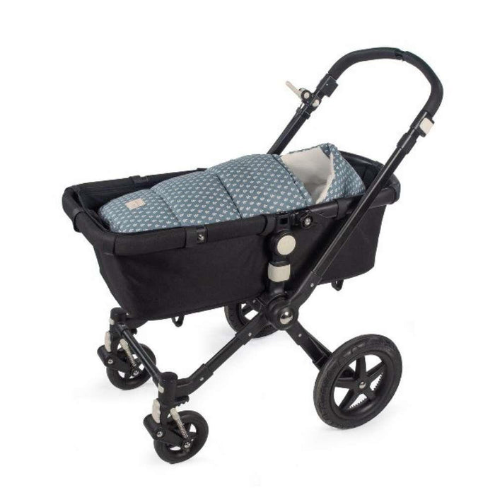 Walking Mum Group 0 Breathable Thermal Bag and Kaira Carrycot