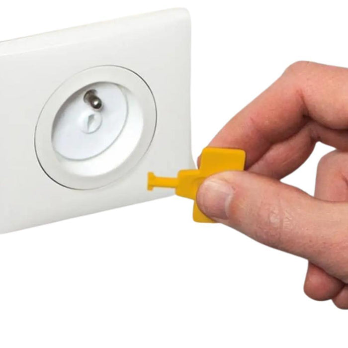 12 Protetores de Tomada com 4 Chaves Safety1st