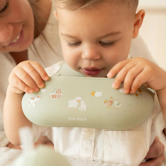 Babete em Silicone Mepal x Little Dutch Little Farm