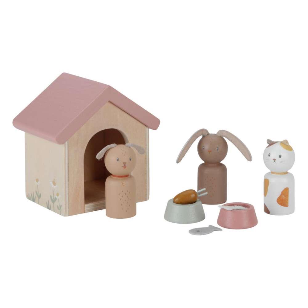 Animals and Dollhouse Accessories