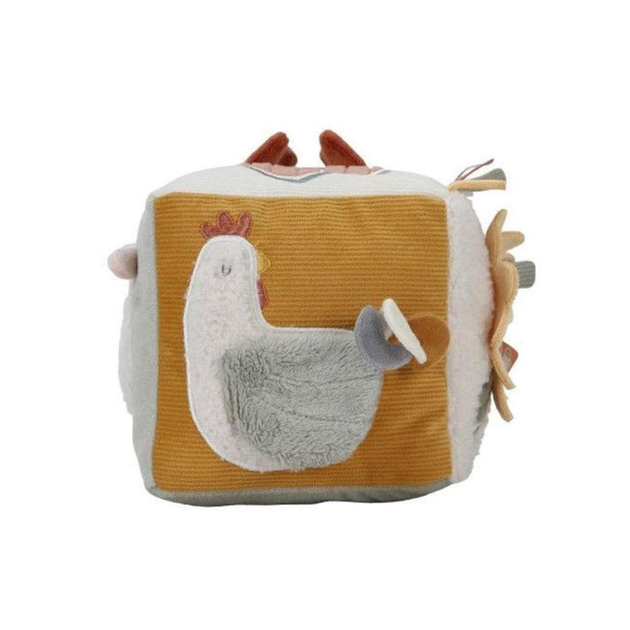 Pequeño cubo de actividades de granja