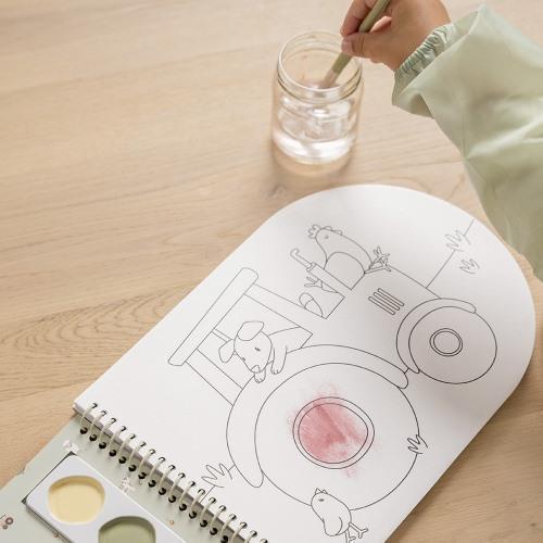 Libro para colorear con 4 acuarelas de Little Farm