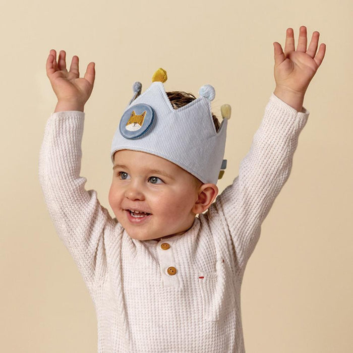 Corona de cumpleaños azul con parches