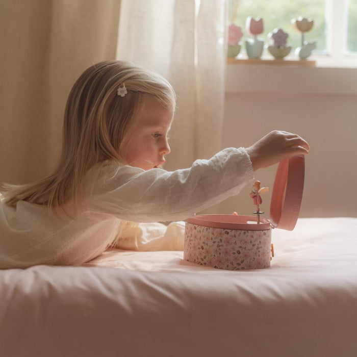 Caja de música del jardín de hadas