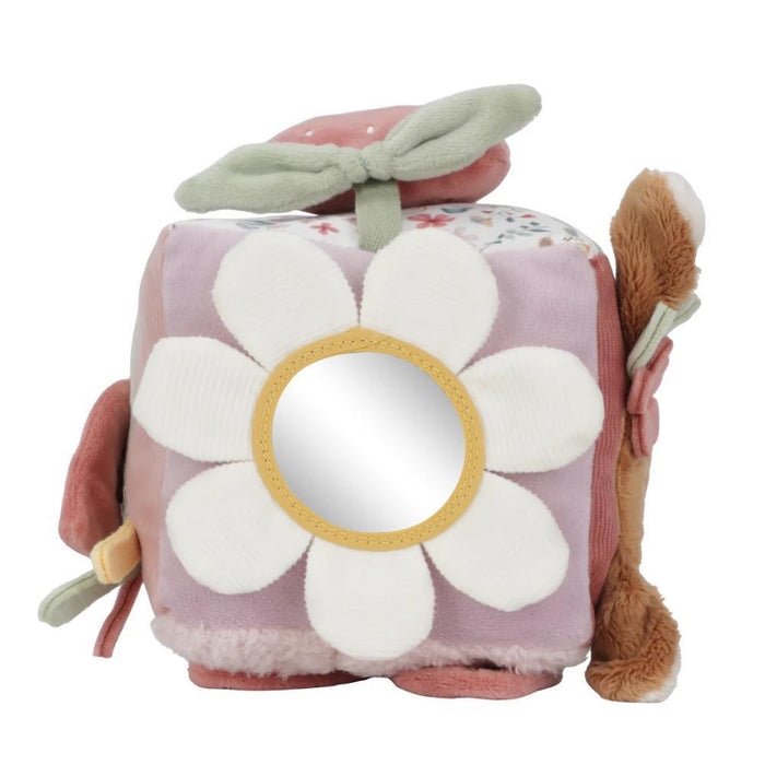 Cubo de actividades del jardín de hadas