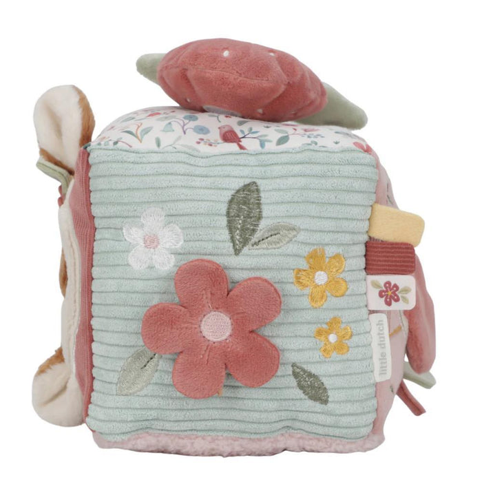 Cubo de actividades del jardín de hadas