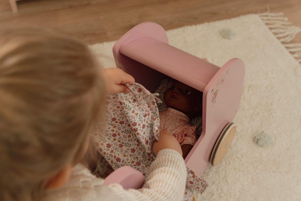 Carrinho para Bonecas em Madeira com Acessórios Little Dutch Flores Rosa