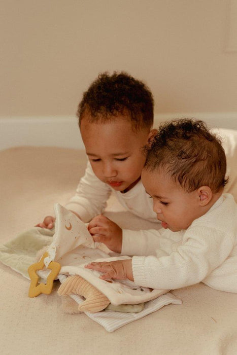 Livro de Atividades Little Dutch Newborn Naturals Beige