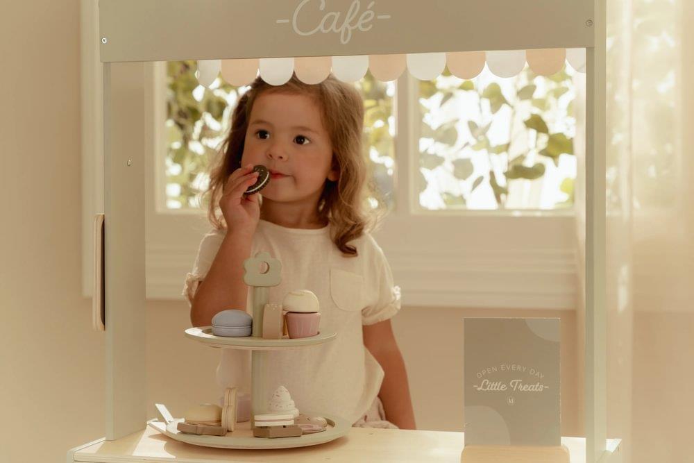 Bandeja de 2 Andares com Bolos e Acessórios em Madeira Little Dutch