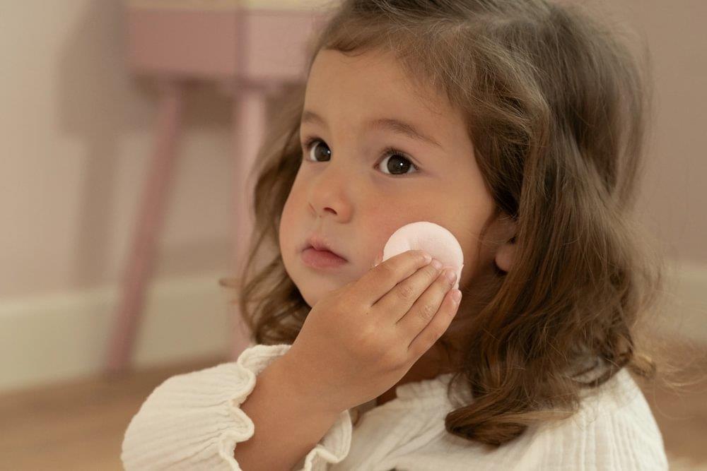 Toucador Pequeno com Acessórios em Madeira Little Dutch Rosa