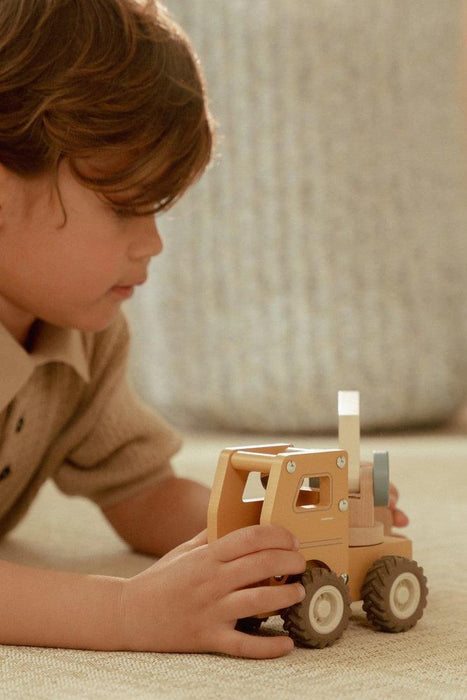 Camião Grua com Figura em Madeira Little Dutch