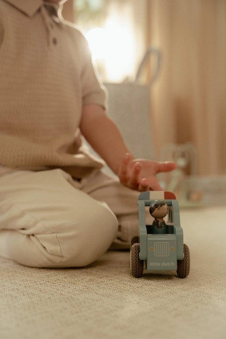 Carro de Polícia com Figura Madeira Little Dutch