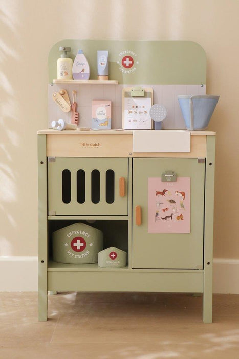 Clínica Veterinária em Madeira com Acessórios Little Dutch Green