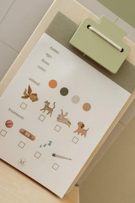 Clínica Veterinária em Madeira com Acessórios Little Dutch Green