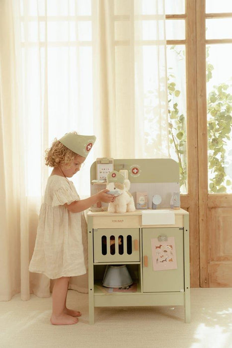 Clínica Veterinária em Madeira com Acessórios Little Dutch Green