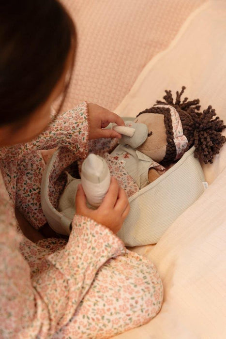 Boneca Bebé de Peluche Little Dutch Evi com Alcofa