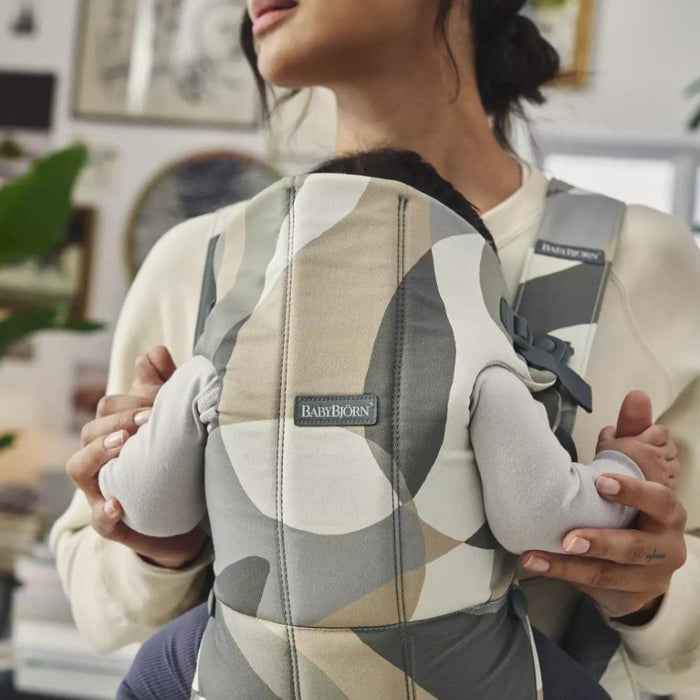 Marsúpio/Porta-Bebés BabyBjörn Mini Algodão Khaki/Green Print