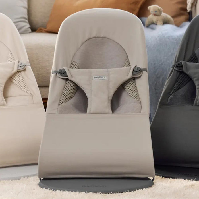 Espreguiçadeira BabyBjörn Balance Soft Tri-Fabric Sand Grey