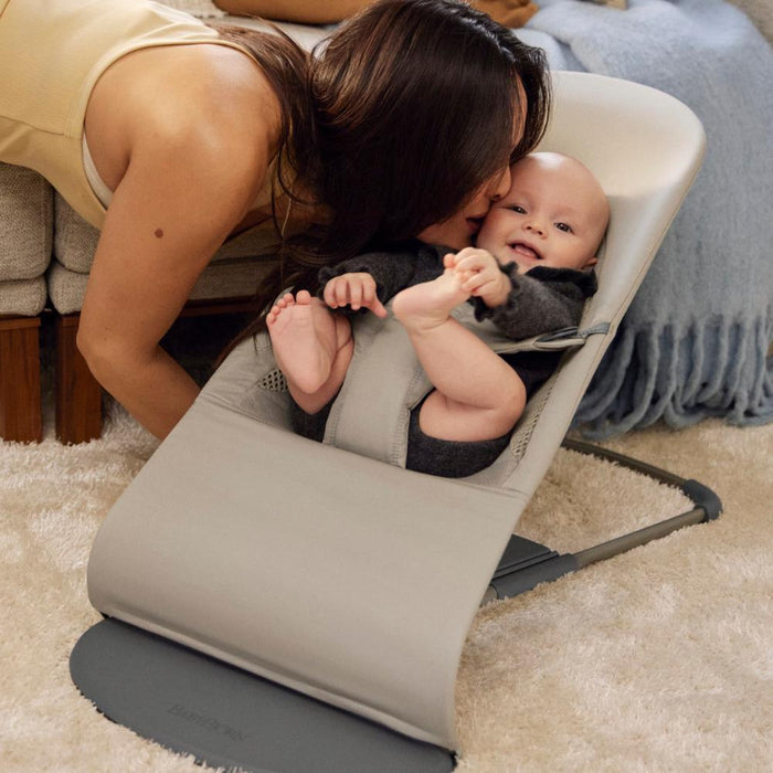 Espreguiçadeira BabyBjörn Balance Soft Tri-Fabric Sand Grey