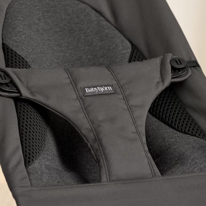 Espreguiçadeira BabyBjörn Balance Soft Tri-Fabric Dark Grey