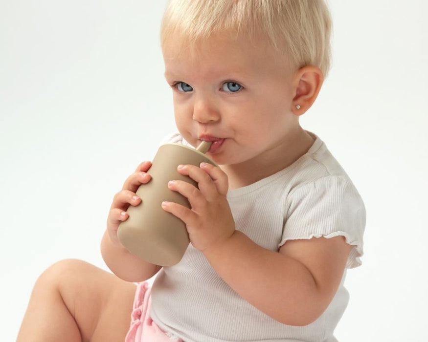 2 Vasos de Silicona Beige con Pajita 180ml