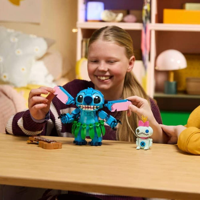 Lego Disney Stitch e Scrump 713 Peças