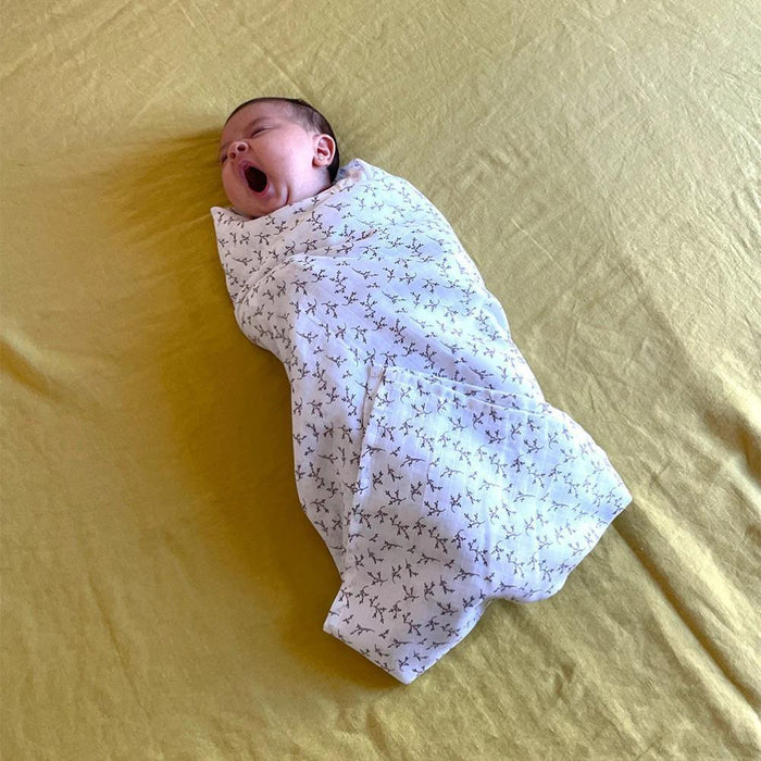 Musselina Molis&Co em Algodão Floral Pink 120x120cm