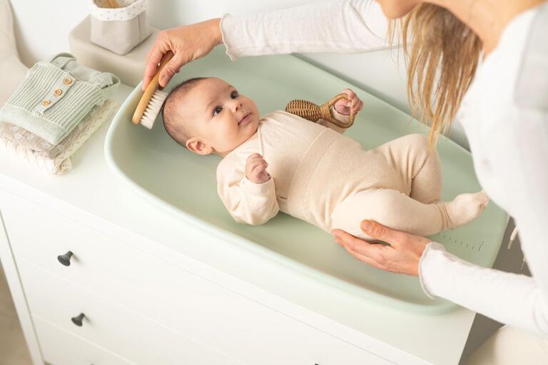 Muda Fraldas em Espuma EVA com Medidor Olmitos Mint