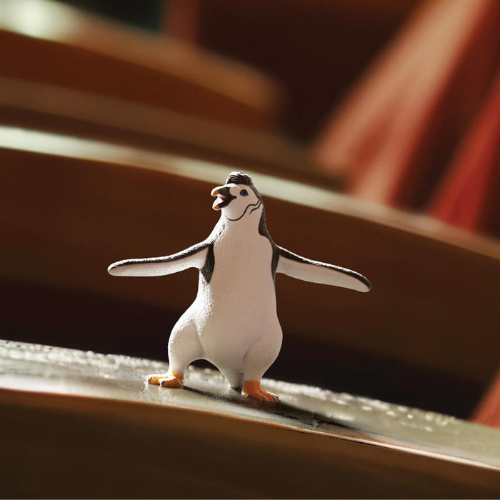 The School of Magical Animals Pinguim Juri