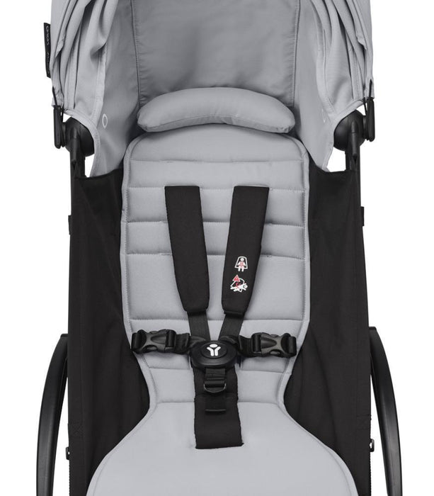 Pack Stokke Chassis Yoyo³ White + Color Pack +6M Stone + Capa da Chuva